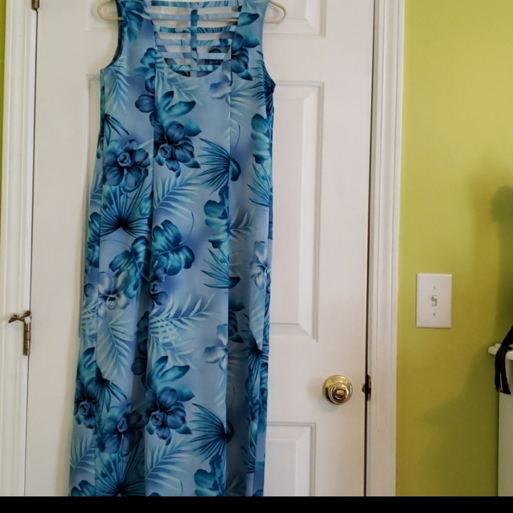 <2> Petite <2> Dresses for $18